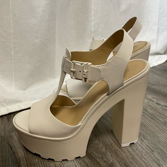 Michael kors Becker Leather Platform Sandal - Picture 1 of 5
